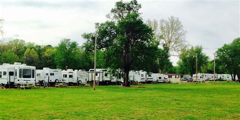 Rv park rentals near me - On average expect to pay $185 per night for Class A, $149 per night for Class B and $179 per night for Class C. Towable RVs include 5th Wheel, Travel Trailers, Popups, and Toy Hauler. On average, in Fort Myers, FL, the 5th Wheel trailer starts at $70 per night. Pricing for the Travel Trailer begins at $60 per night, and the Popup Trailer starts ...